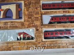 2001 BACHMANN HO Scale Hogwarts Express Train Set- 4 Cars, New Old Stock, SEE