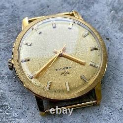 34 mm Marvin Mens 18K Yellow Gold wristwatch Manual Movement NOS New Old Stock