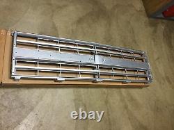 81-85-86-87 Chevy Truck Gm Nos Oem Silverado Grill Grille Read Description