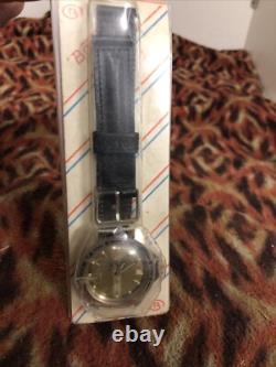 Bottom Komandirskie Vintage Mechanical Watch CCCP Water Proof New Old Stock