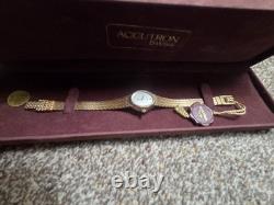 Brand NEW 1981 Accutron Swiss Gold Tone Watch NEW OLD STOCK