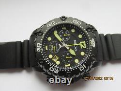 Bulova Sea King 300m Divers Uhf 262 Khz Sapphire Glass Date Watch Nos Tag Boxed