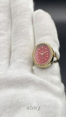 CHAIKA Vintage USSR Women's Mechanical Finger Ring Watch Red Dial NOS Box