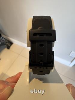 Casio BP 100 Blood Pressure Monitor Watch New old stock (Blue Face)