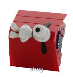 Collectabel Vintage Peanuts Snoopy Watch Red Band Flashing Lihght New Old Stock