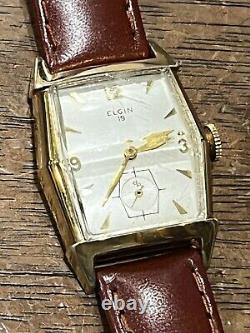 ELGIN 10K GOLD FILLED MEN'S WATCH Tank, Model 681, ELGIN 19 NEW OLD STOCK