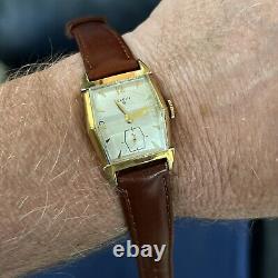 ELGIN 10K GOLD FILLED MEN'S WATCH Tank, Model 681, ELGIN 19 NEW OLD STOCK