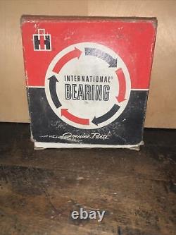IH International Harvester -Tapered Cone Bearing- #39585 New Old Stock! 8T 2016