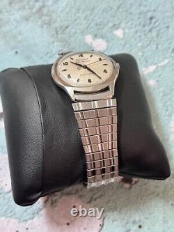 MCM 1961 vintage Bulova automatic watch concentric circles dial NOS band 10BZAC