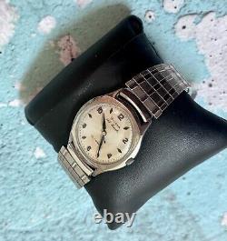 MCM 1961 vintage Bulova automatic watch concentric circles dial NOS band 10BZAC