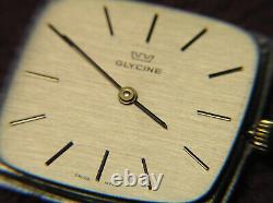 Man's Beautiful Vintage Gylcine Wrist Watch NOS L@@K E98