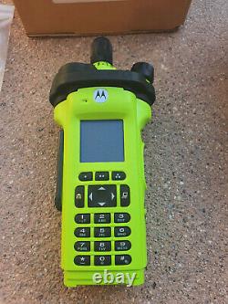 Motorola APX6000XE 7/800 MHz P25 Trunked +TDMA With ACCESSORIES! NEW OLD STOCK