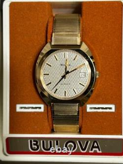 NEW NOS vtg 1970s BULOVA N6 Men's AUTOMATIC 17j DUCHESS 10k Calendar Watch + BOX