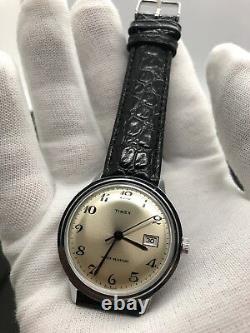 NEW OLD STOCK Vintage Timex Big Size Men's Manual Wind Silver Tone Day Date