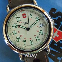 NOS Men SWISS ARMY CAVALRY WatchRare Marlboro COUNTRY StoreMINTLIMITED Supply