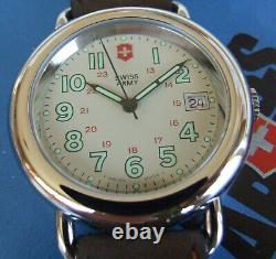 NOS Men SWISS ARMY CAVALRY WatchRare Marlboro COUNTRY StoreMINTLIMITED Supply