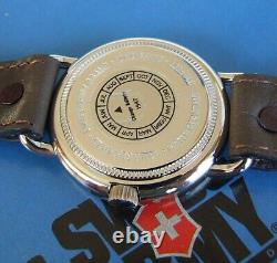NOS Men SWISS ARMY CAVALRY WatchRare Marlboro COUNTRY StoreMINTLIMITED Supply