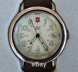 NOS Men SWISS ARMY CAVALRY WatchRare Marlboro COUNTRY StoreMINTLIMITED Supply