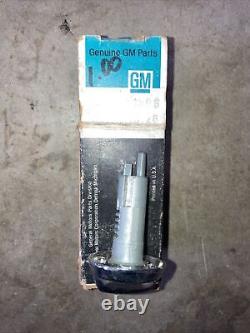 NOS OEM Genuine GM 1154506 Console Glove Box Lock Cylinder 1971 Oldsmobile