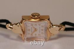 NOS Vintage Gruen 17 Jewels 14K Solid Yellow Gold Case Ladies Watch WithBox