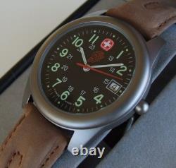 NOS WENGER SAK Swiss ArmyMens TRAIL WatchS LogoMarlboro UNLIMITED IINEW Batt