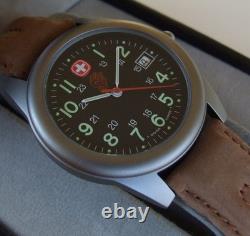 NOS WENGER SAK Swiss ArmyMens TRAIL WatchS LogoMarlboro UNLIMITED IINEW Batt