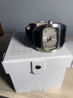 New Diesel Mens Watch DZ-2062 Black Leather Strap Stainless Steel DZ2062 NOS