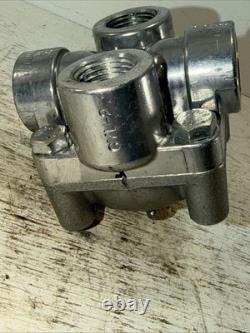 New Old Stock Barksdale 9023-MA Valve 9023MA No Handle