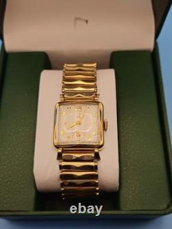 New Old Stock Elgin Deluxe Men's Mechanical Watch 10K Gold Filled, Vint. Working