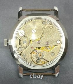 New Old Stock (NOS) Vintage 1990 Raketa KGB-Themed Wristwatch Petrodvorts New Old Stock (NOS) Vintage 1990 Raketa KGB-Themed Wristwatch Petrodvorts