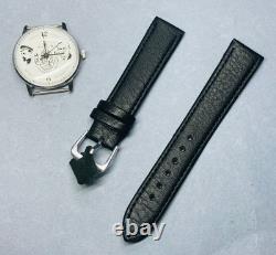 New Old Stock (NOS) Vintage 1990 Raketa KGB-Themed Wristwatch Petrodvorts New Old Stock (NOS) Vintage 1990 Raketa KGB-Themed Wristwatch Petrodvorts