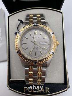 New Old Stock Pulsar Gold Silver Tone Quartz Day Date Box And Paper 100m Wr