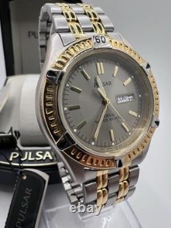 New Old Stock Pulsar Gold Silver Tone Quartz Day Date Box And Paper 100m Wr