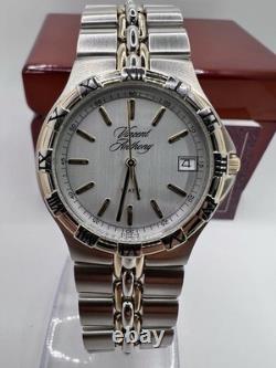 New Old Stock Vincent Anthony Jewelers Men's Wrist Watch Gold Silver Tone