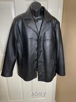 New Old Stock Vintage Guess Men's leather jacket. GUESS Medium
