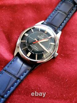 New Old Stock Vintage Roamer FHF ST96 Mechanical Men's Watch