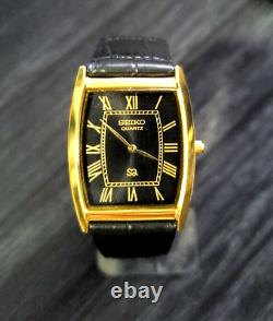 New Old Stock Vintage Tank Men's Classic Tank Barrel Gold Black Watch