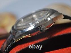 Nice NOS 1970 CARAVELLE by Bulova 17J Automatic Men's Watch withBox