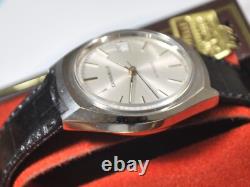 Nice NOS 1970 CARAVELLE by Bulova 17J Automatic Men's Watch withBox