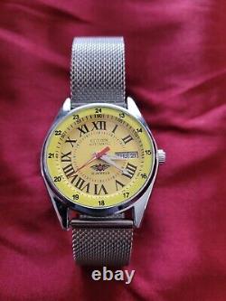 RARE NEW Old Stock Vintage Citizen 8200 Men's Automatic Yellow Watch