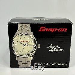 RARE NOS Snap On Tools 4304780-4T Custom Socket Wrist Watch Silver Band VTG