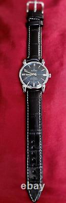 RARE NOS Vintage Roamer ST96 Swiss Mechanical Men's Watch