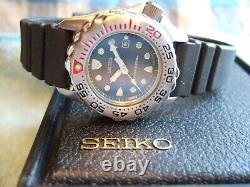 RARE New Old Stock Boxed Seiko Women's 7N85-0A09 Scuba Divers 200M Quartz Watch