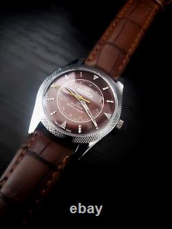 RARE New Old Stock VINTAGE Roamer FHF ST96 Mechanical Men's Watch BEAUTIFUL