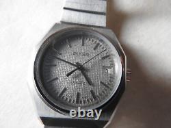 Rare Vintage Buler Early Quartz Gents Watch New Old Stock