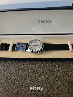 Seiko Quartz QZ New Old Stock Vintage Watch Mint Condition