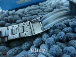 Seiko SGG709 Titanium Blue Dial Mens Watch NOS