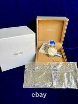 Seiko Watch 7005-8000 Vintage 1972 Date Automatic New Old Stock Condition