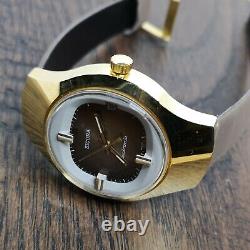 Sicura Electronic Ambassador Watch, ESA 9154, NOS 1970s Gold Plated Case (D125)
