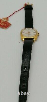 Super rare NOS Cauny Prima Mechanical 17 Rubis Swiss Lady Gold Plated case Watch